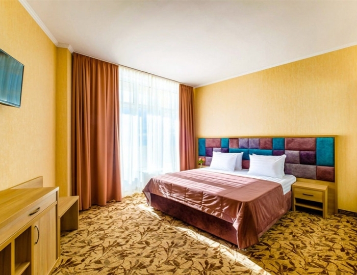 4-мест. 3-комн. комфорт - Отель «Династия» Феодосия