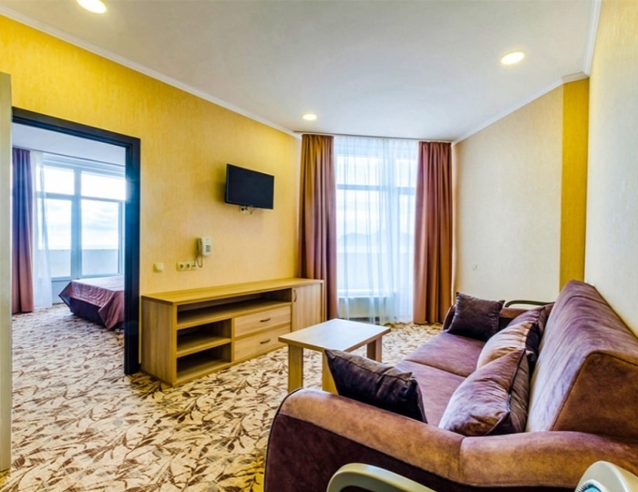 4-мест. 3-комн. комфорт - Отель «Династия» Феодосия